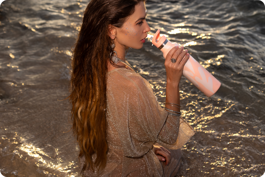 The secret to radiant skin: how premium water bottles help with hydration