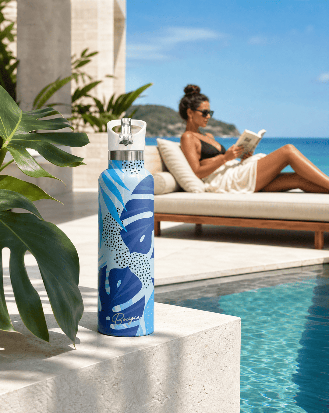 BAUHAUS バウハウス ボトル Bogler Bottle (öL) Lau Blue Monstera 25 oz Insulated Bottle | My Bougie Bottle